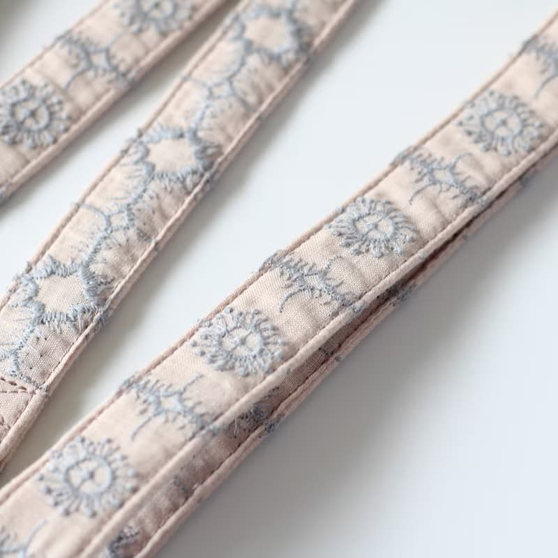 mina perhonen生地使用　スマホストラップ　バッグストラップ　anemone pink beige Fashion 可換色 Lifestyle 女友