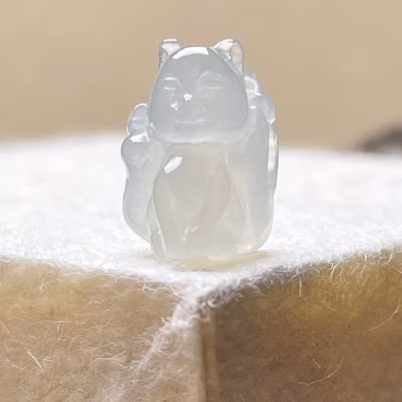 【好人緣】冰種翡翠九尾狐 | 天然緬甸玉A貨翡翠 | 送禮