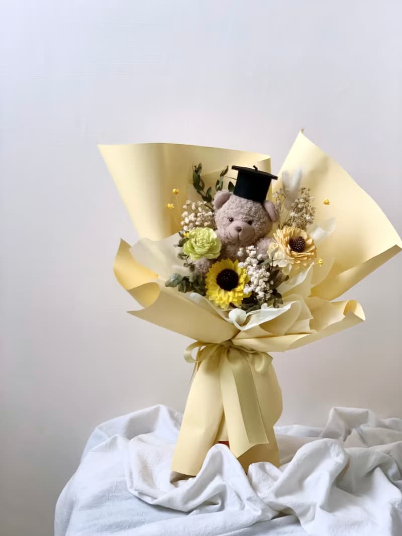 熊熊玩偶花束 乾燥花永生花束 畢業熊花束 畢業花束 生日禮物