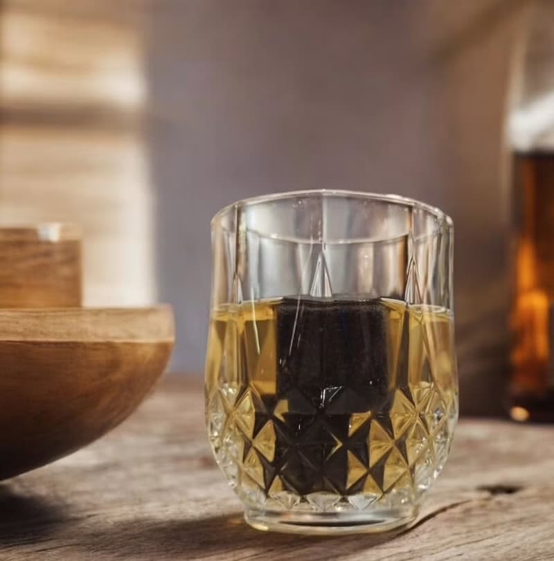 Whisky Stones 威士忌酒杯及冰石套裝