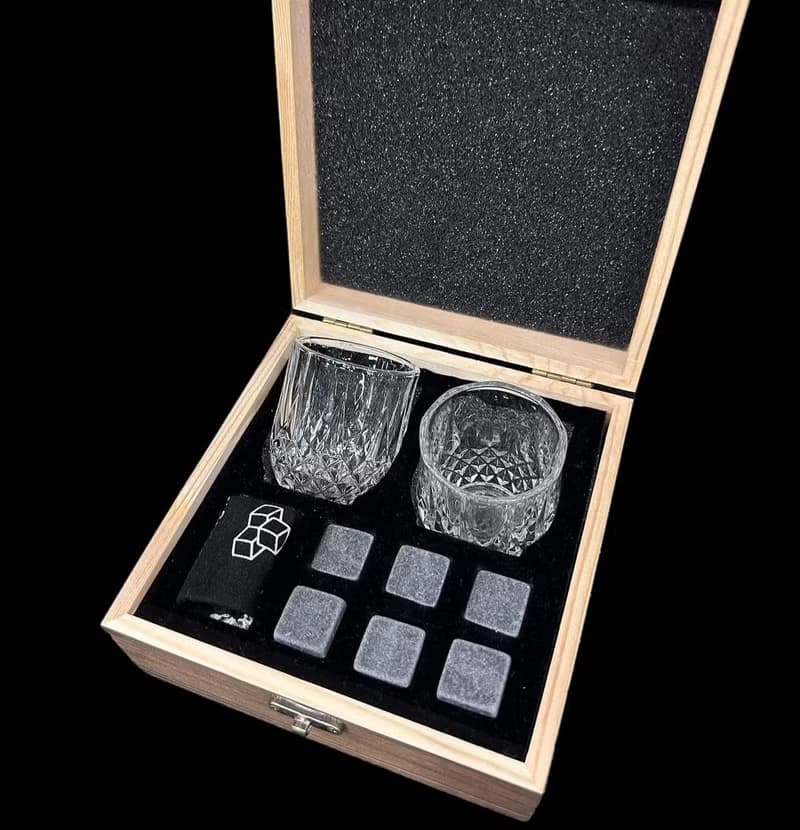 Whisky Stones 威士忌酒杯及冰石套裝