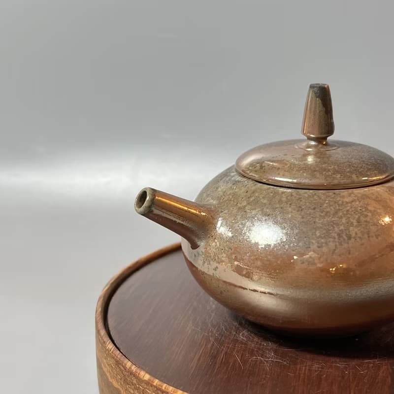 柴燒古銅金彩茶壺 / 蓋鈕藍光 / 小平凡手作