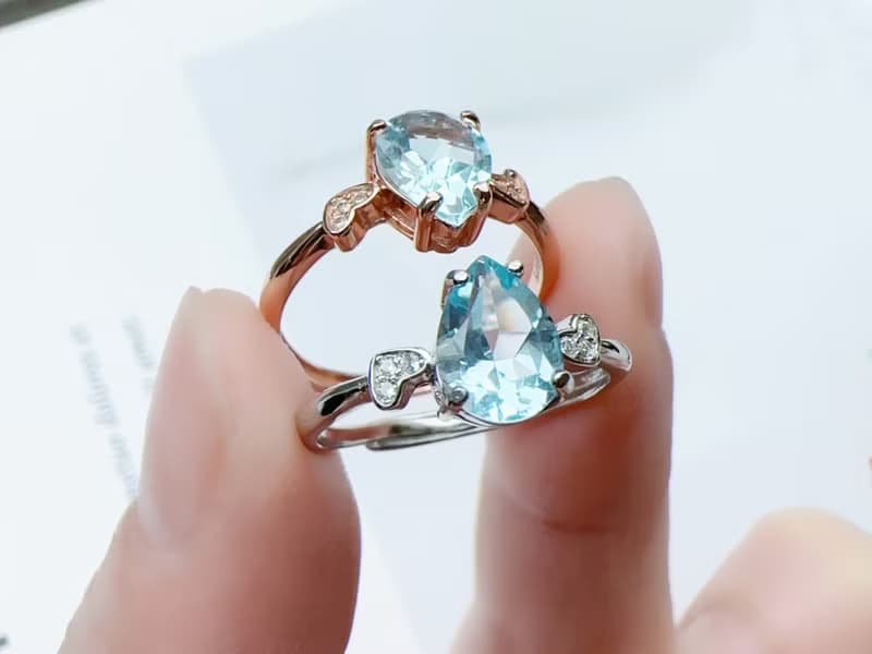 1.2ct 天然藍托帕石 純銀戒指 優雅水滴 清透晶體 火光閃耀 生日