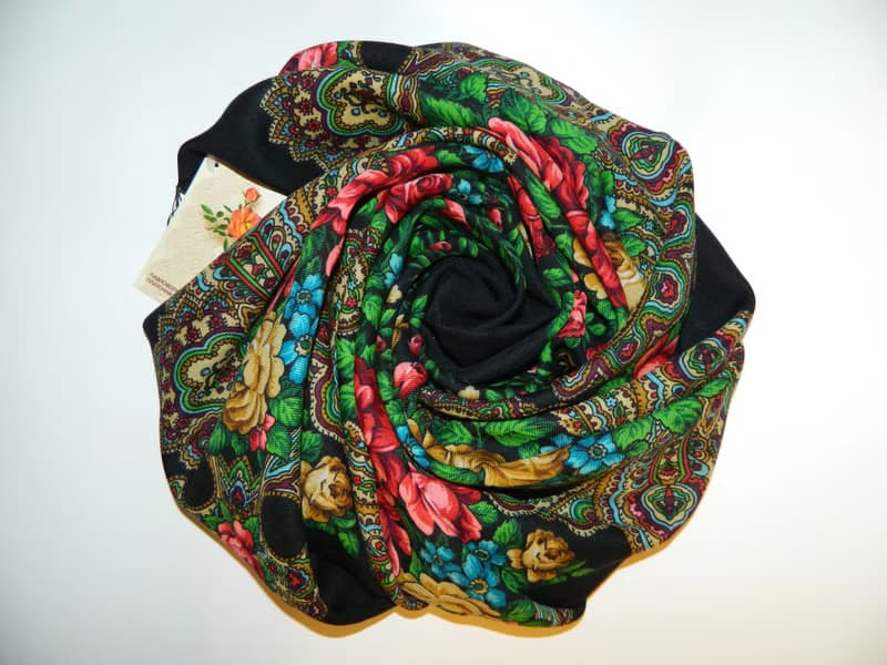 Authentic Pavlovo Posad Russian Shawl Scarf Soft 100% Wool 89x89 cm 779-18