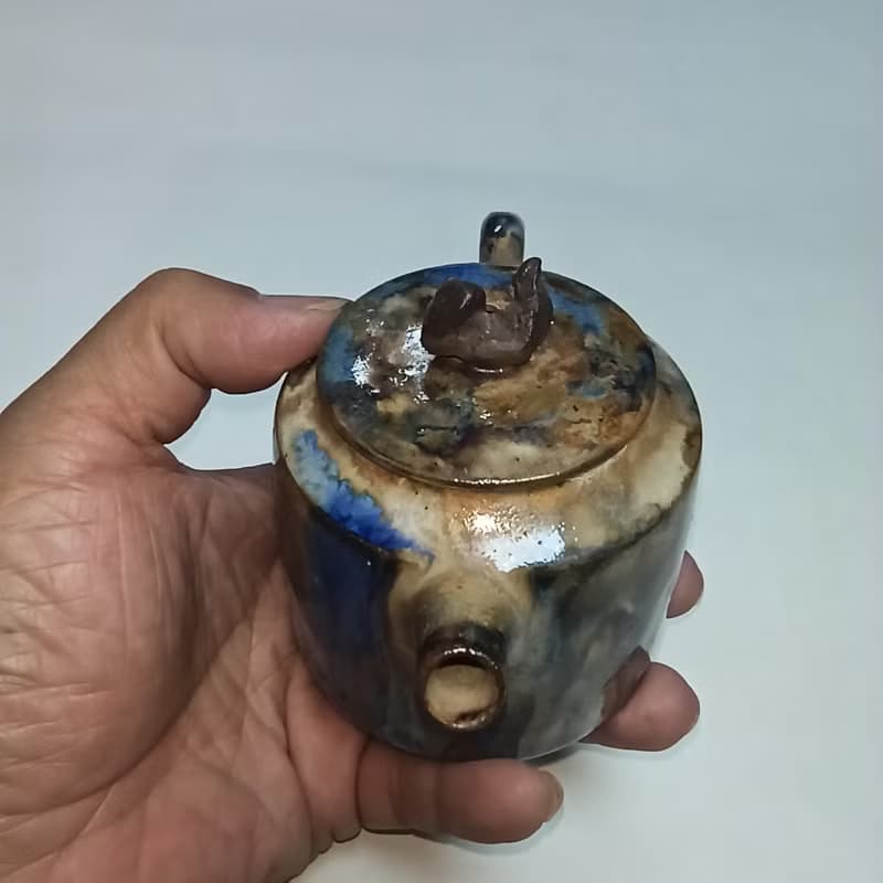 潑墨彩釉手拉胚壺