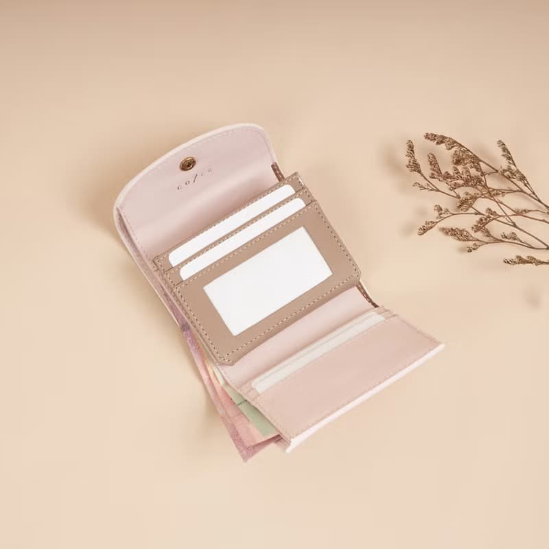 TRIFOLD leather wallet in Sakura pink-taupe