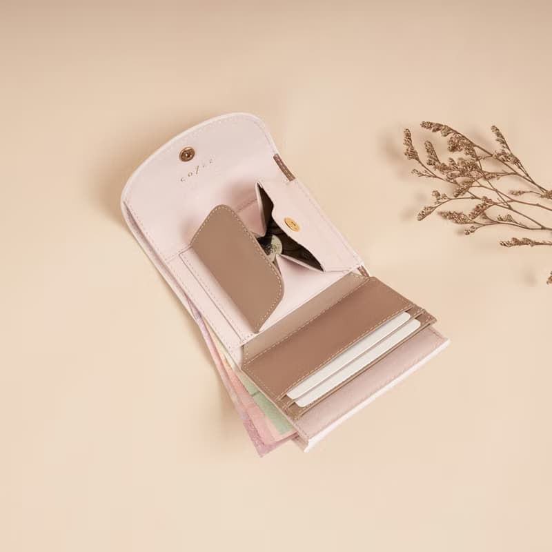TRIFOLD leather wallet in Sakura pink-taupe
