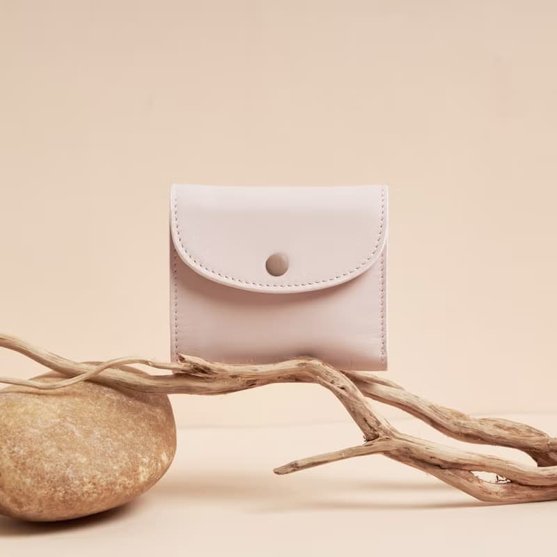 TRIFOLD leather wallet in Sakura pink-taupe