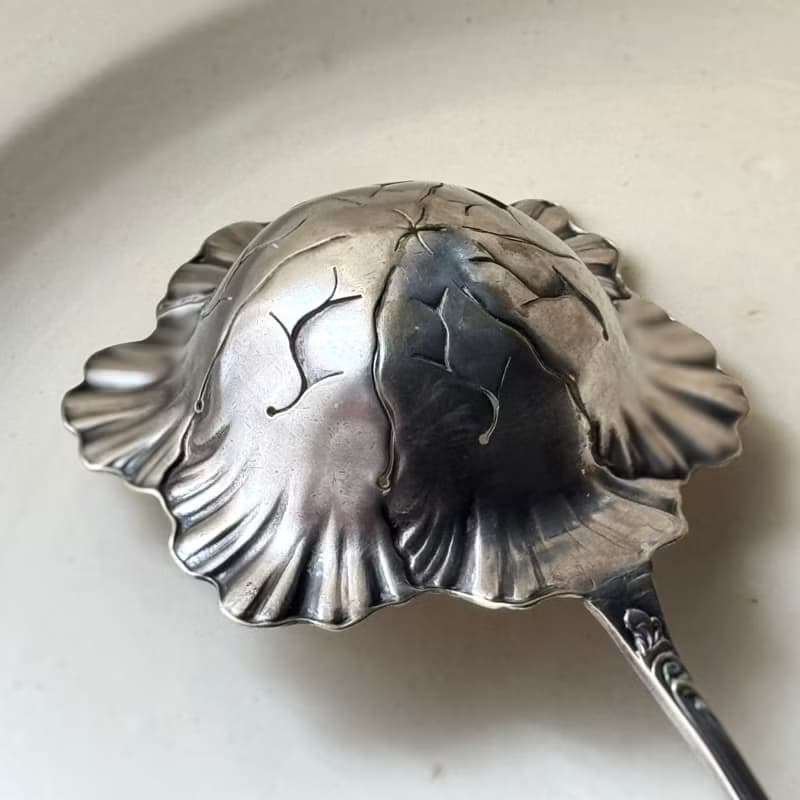 50655-迷人法國古董花朵造型鍍銀濾茶匙