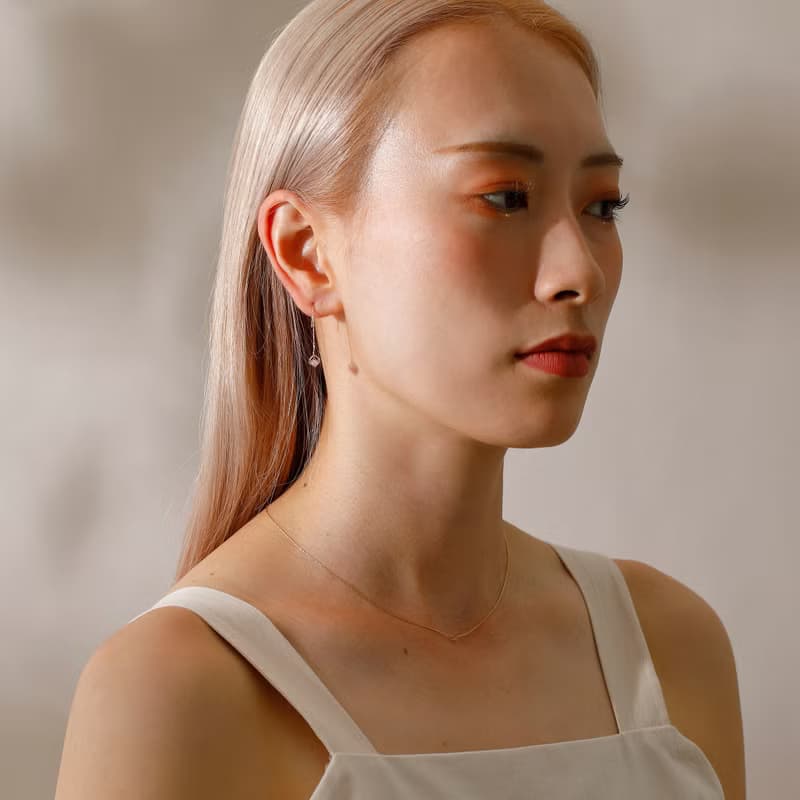 sway-cube pierced earring PG　ニッケルフリーピアス　キューブが揺れるおしゃれなシンプルデザイン ピンクゴールド