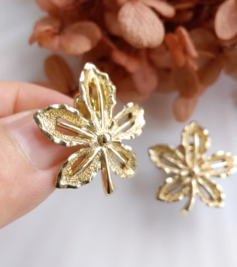 Vintage Jewelry 西洋古董飾品 SARAH COV Ivy系列 淡金 夾式耳環