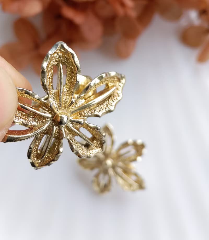 Vintage Jewelry 西洋古董飾品 SARAH COV Ivy系列 淡金 夾式耳環