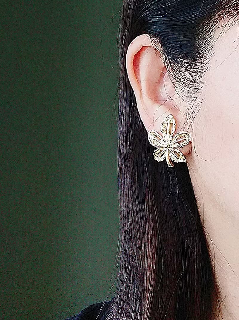 Vintage Jewelry 西洋古董飾品 SARAH COV Ivy系列 淡金 夾式耳環