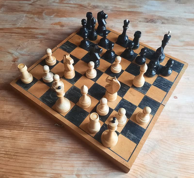 Small model Oredezh Soviet chess set 1969 — 56 years old wooden chess vintage