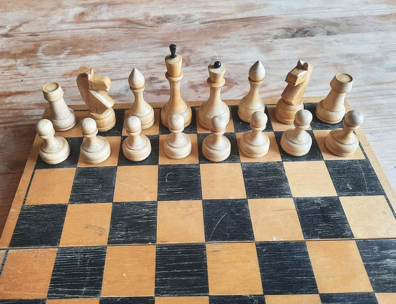 Small model Oredezh Soviet chess set 1969 — 56 years old wooden chess vintage