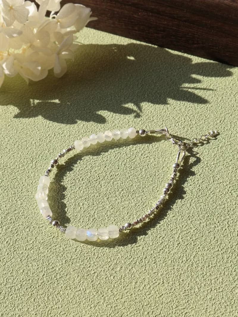 白無垢。月光石鑽切 S925純銀 時髦水晶手鍊