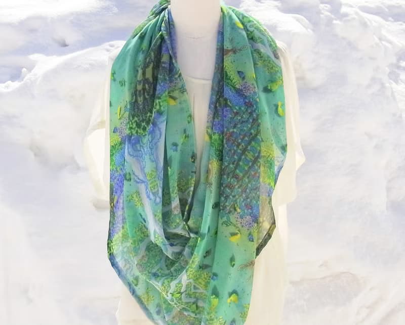 二週間【Forest with owls and deer】アートシフォンストール　スカーフ　ショール　母の日　ファッション小物　緑　かわいい