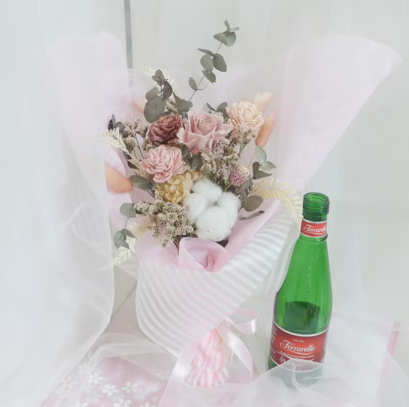 清新裸粉花束禮物 結婚捧花永生乾燥花畢業謝師禮物生日畢業禮物