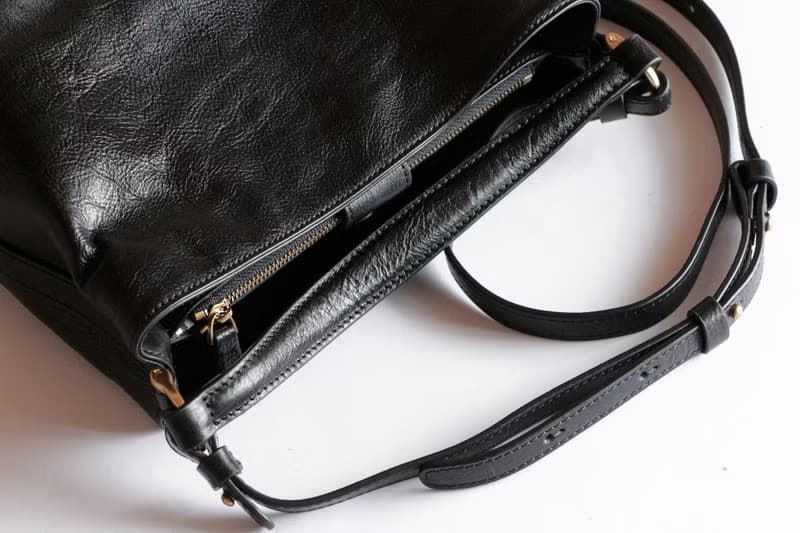 高級牛革斜め掛けショルダーバッグ収納バッグ 長財布収納可能出会い2wayバッグ　黒色