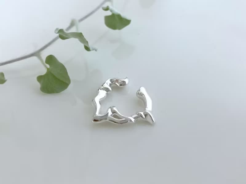 アイビーのイヤーカフ