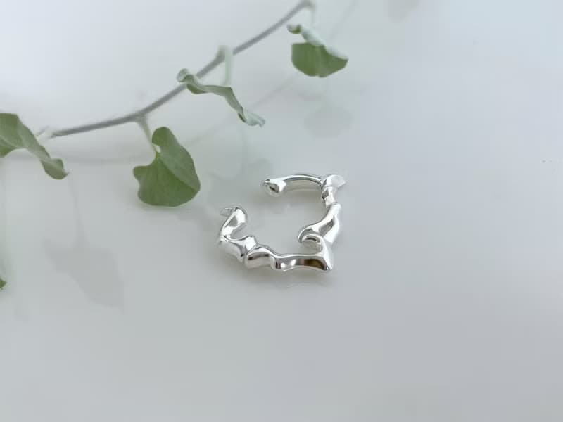 アイビーのイヤーカフ