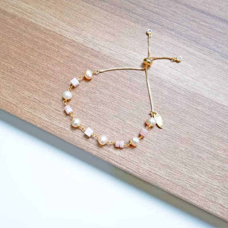Stone and pearl  Slider Bracelet