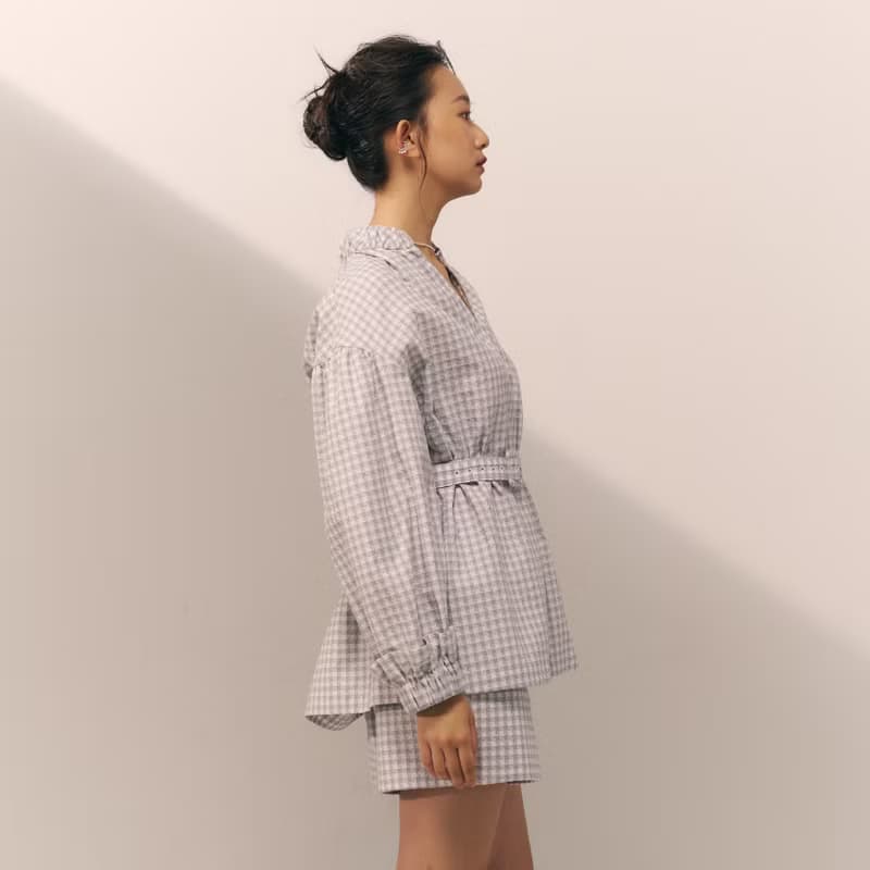 落肩澎袖腰帶上衣 /小灰格