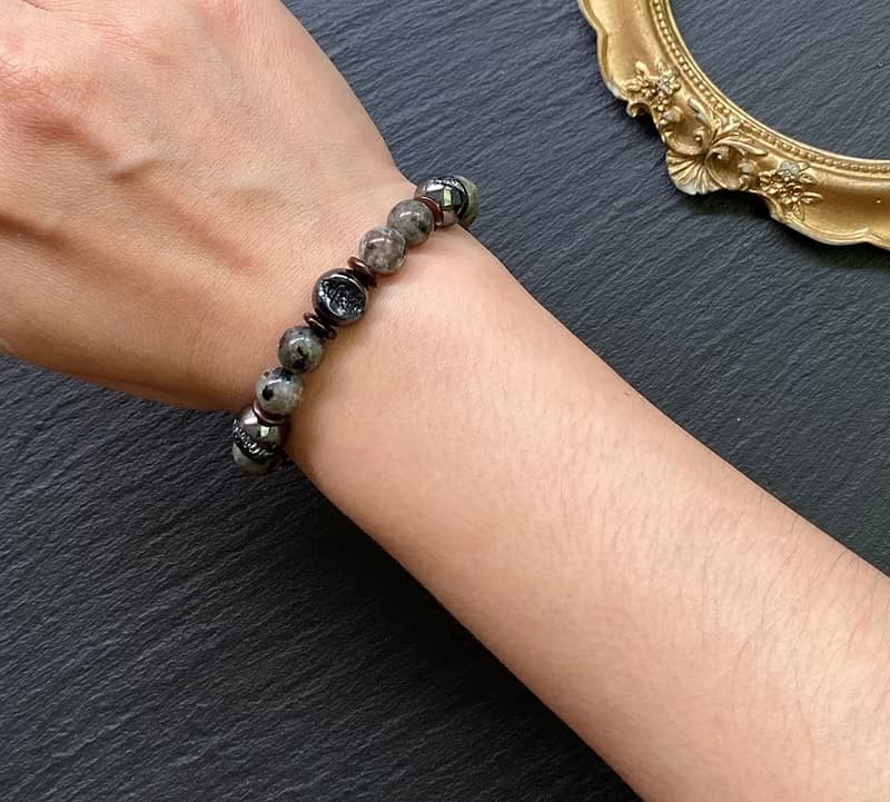 招財聚財 凝神定心開發智慧-黑膽石開口笑x火焰石x椰殼天然石手鍊