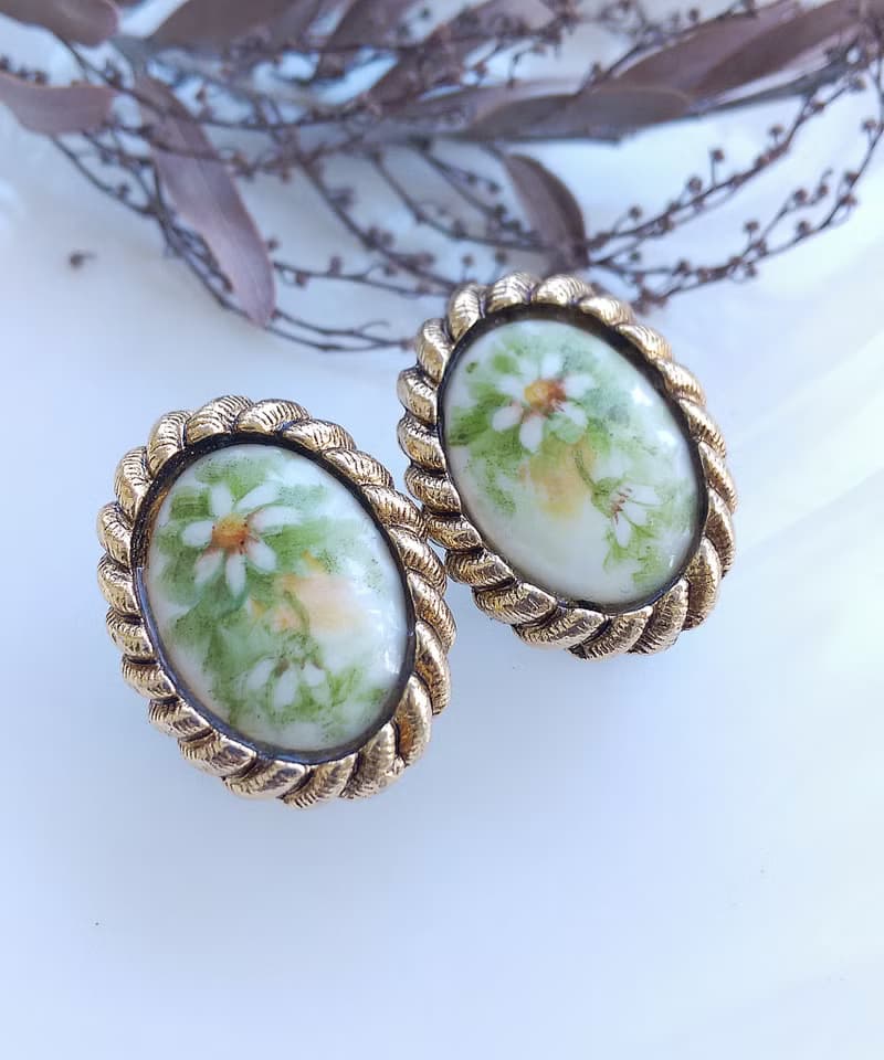 Vintage Jewelry 西洋古董飾品 雛菊手工手繪 清新 夾式耳環