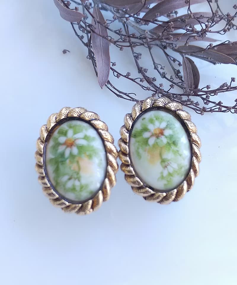 Vintage Jewelry 西洋古董飾品 雛菊手工手繪 清新 夾式耳環