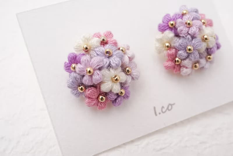 小花のブーケピアス/イヤリング