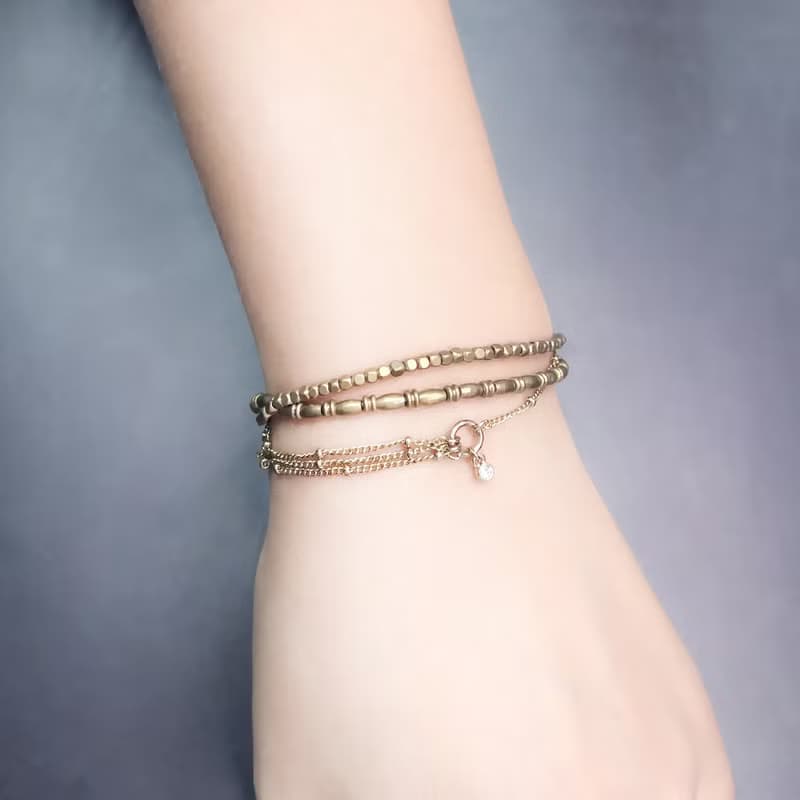 VIIART。三分之一。Vintage復古金鋯石古著黃銅手鍊