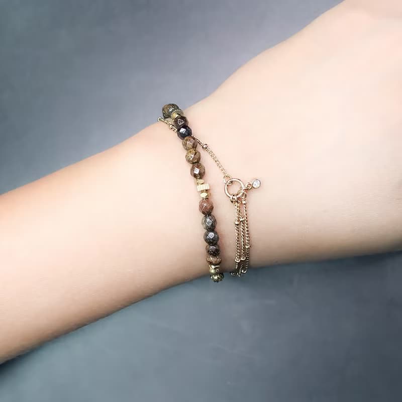 VIIART。三分之一。Vintage復古金鋯石古著黃銅手鍊