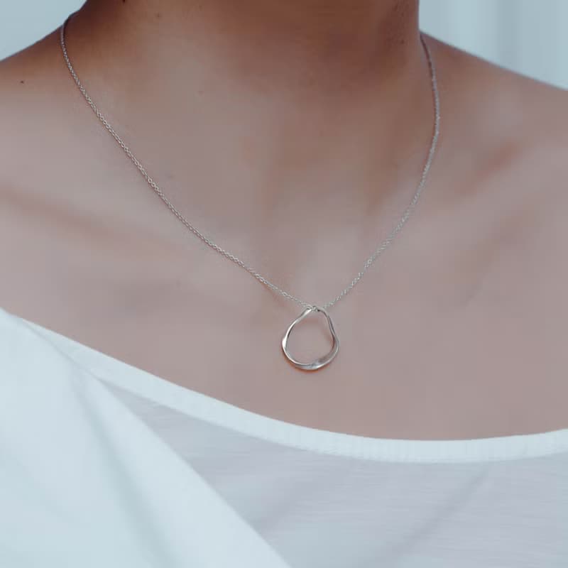 【品牌設計款最佳禮物】鏤空絲緞純銀項鍊 Ripple Necklace