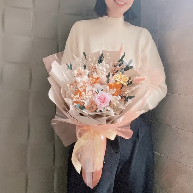 芯澄 粉橘色系 永生玫瑰花束 / 七夕花束 情人節禮物 畢業花束