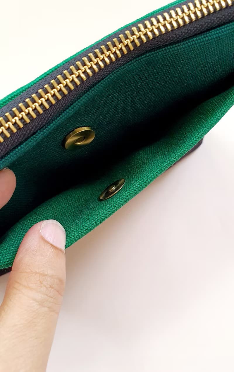 手拿包 Canvas pouch Lovely bag Dark green color strip design YKK zipper 化妝包/收納袋