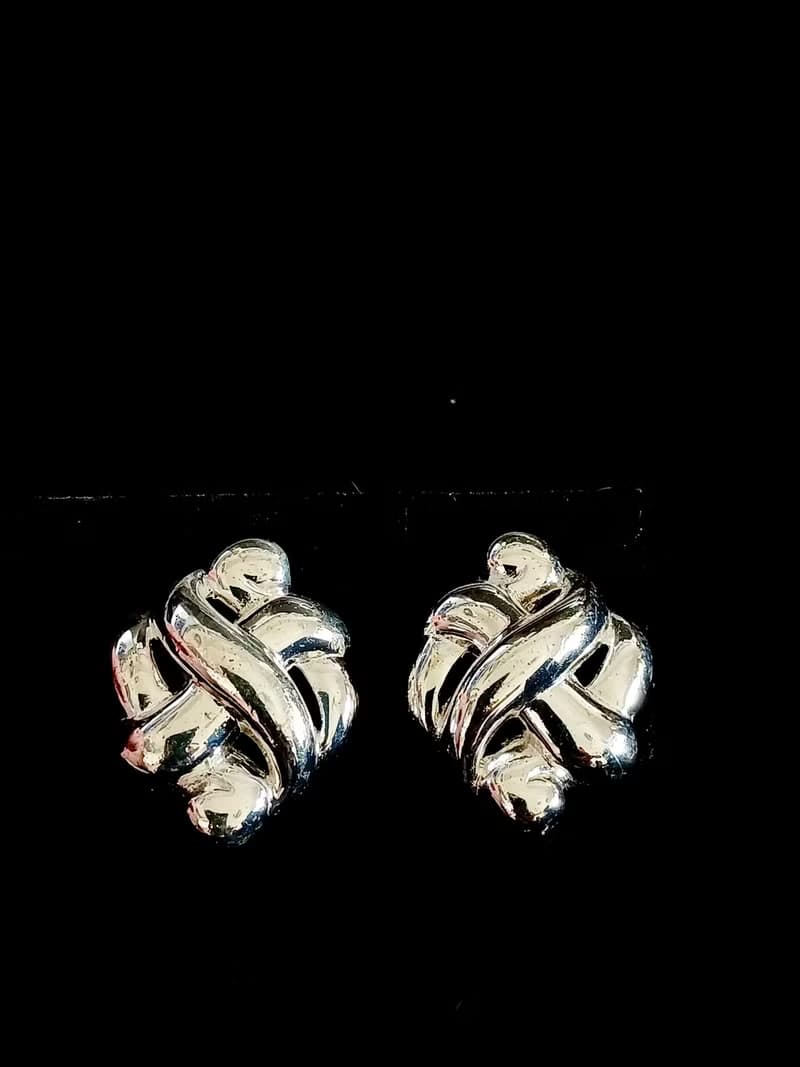 vintage jewelry  Monet 古典鍍銀禮結 夾式耳環