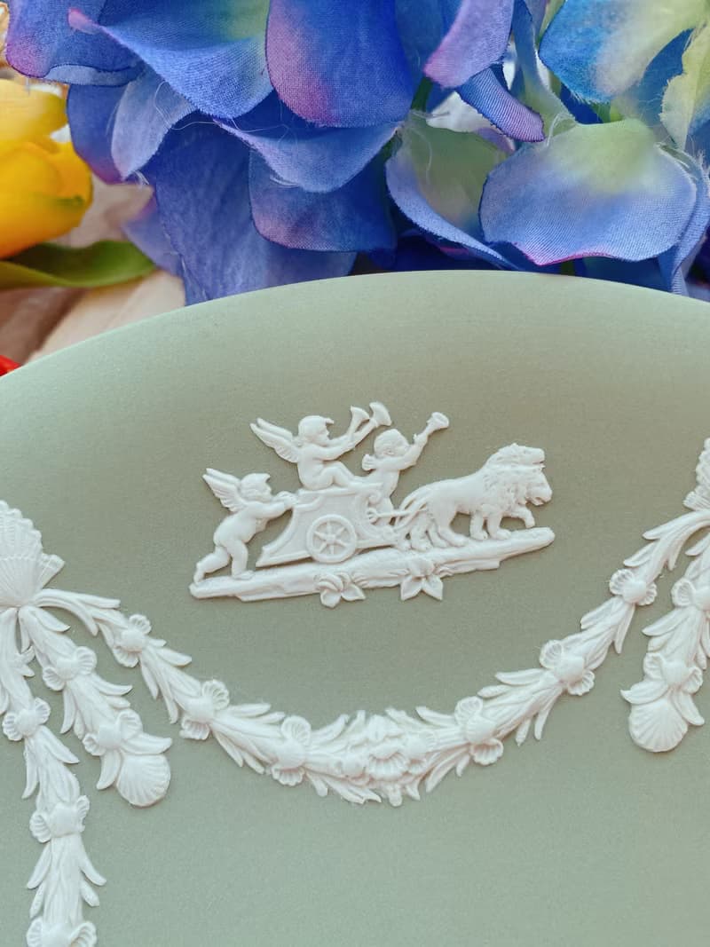 英國骨瓷Wedgwood jasper 綠色碧玉邱比特小天使瓷盤 蛋糕盤禮物