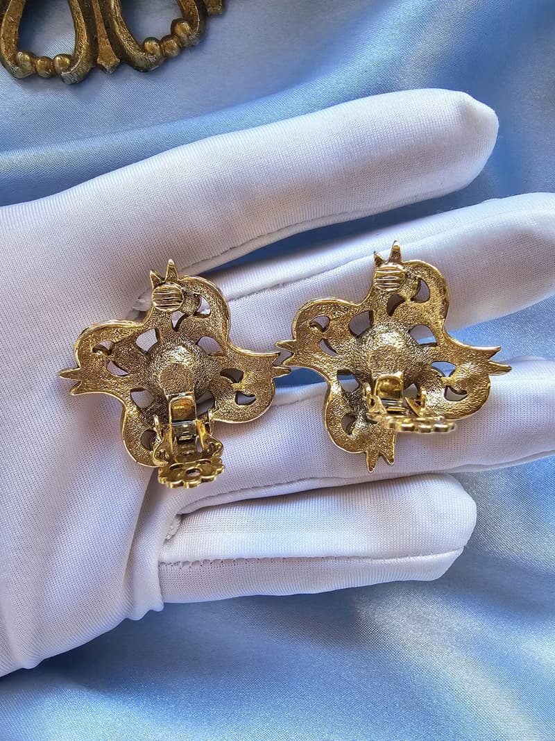 金鉚釘流線晶鑽緞帶夾式耳環/vintage美國西洋古董飾品