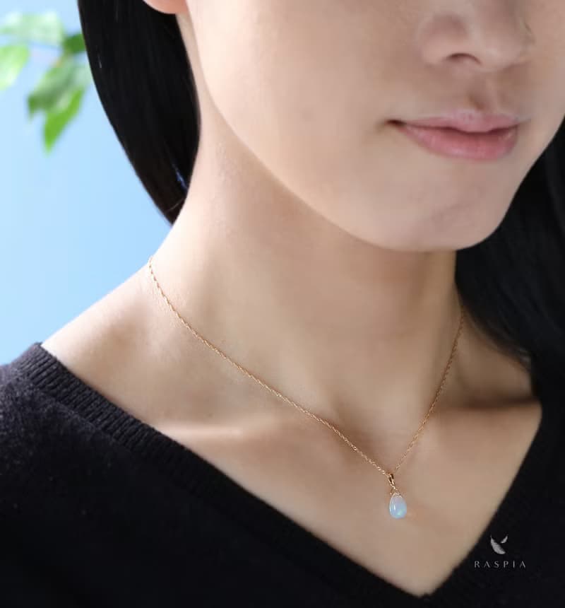 *数量限定* 10月誕生石 K10 大粒ウォーターオパール ネックレスチャーム ~BOURGEON~  (チェーンのセット購入できます)