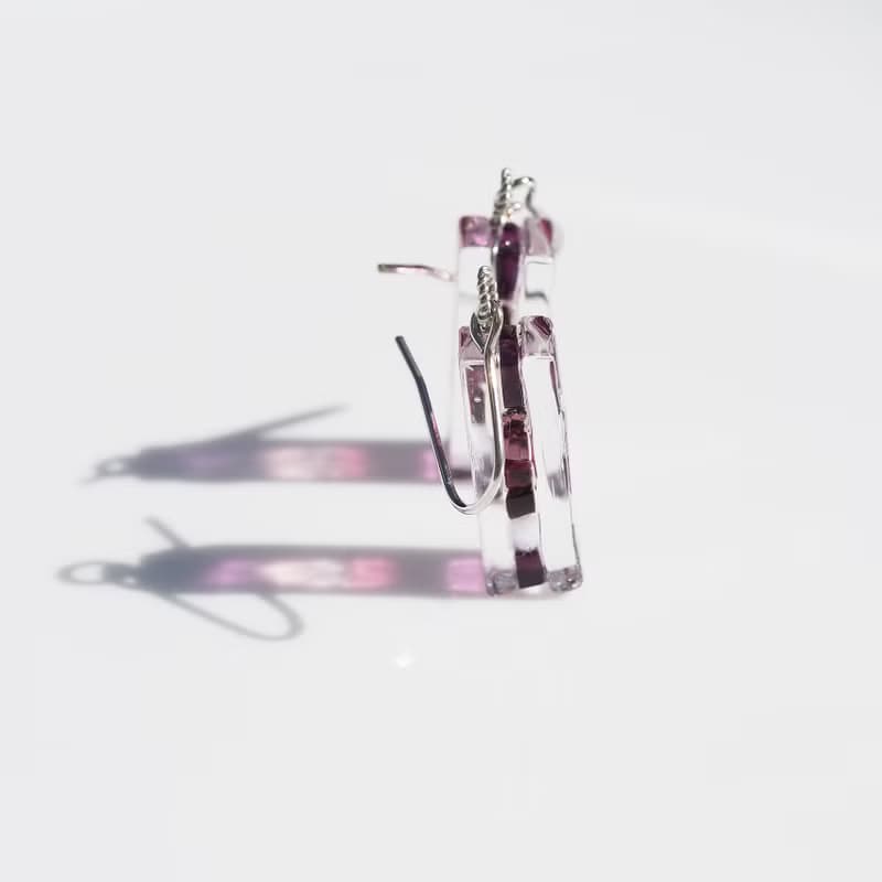 香るガラス(かおる【アメジスト】)アロマピアス/イヤリング 【金具選べます】【受注制作】