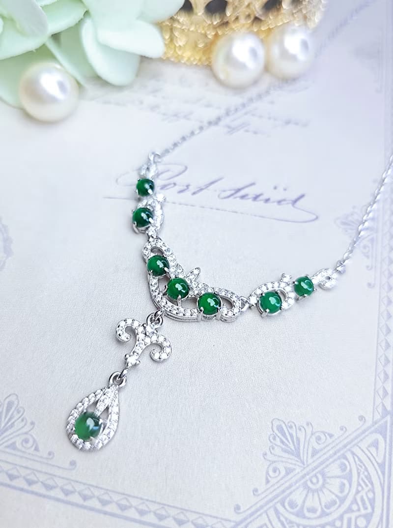 母親節超值|貴氣宮廷鳶尾花|A貨翡翠冰綠多顆蛋面純銀豪鑲項