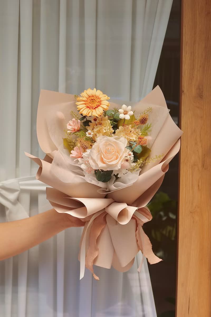 花蔓畢業季-永生花花束