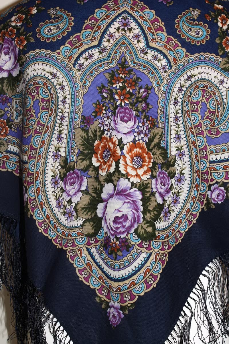 Authentic Pavlovo Posad Russian Shawl Scarf Soft 100% Wool 89x89 cm 1843-14