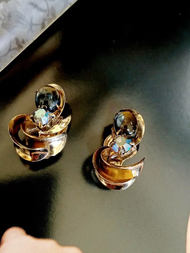 vintage jewelry 古典藝術仿寶石萊茵 夾式耳環