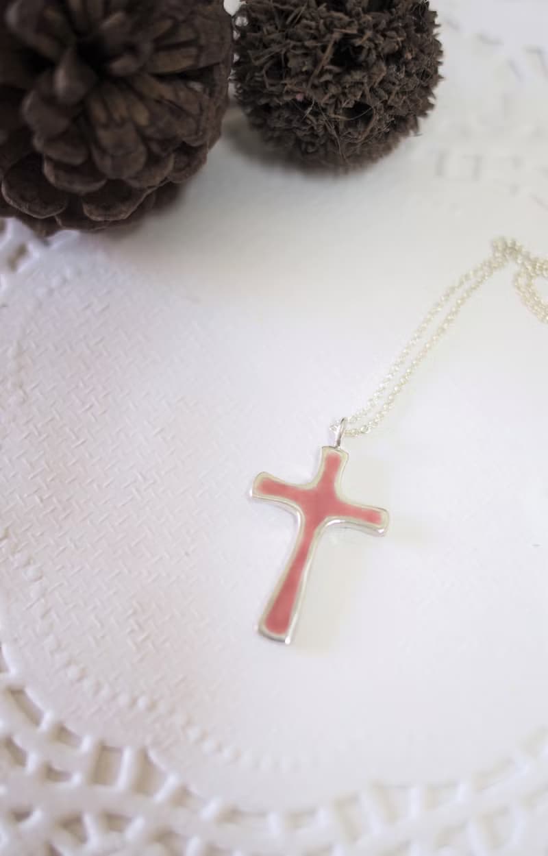 時尚十字架琺瑯銀墜 項鍊 女款 雙面配戴 情人節禮物