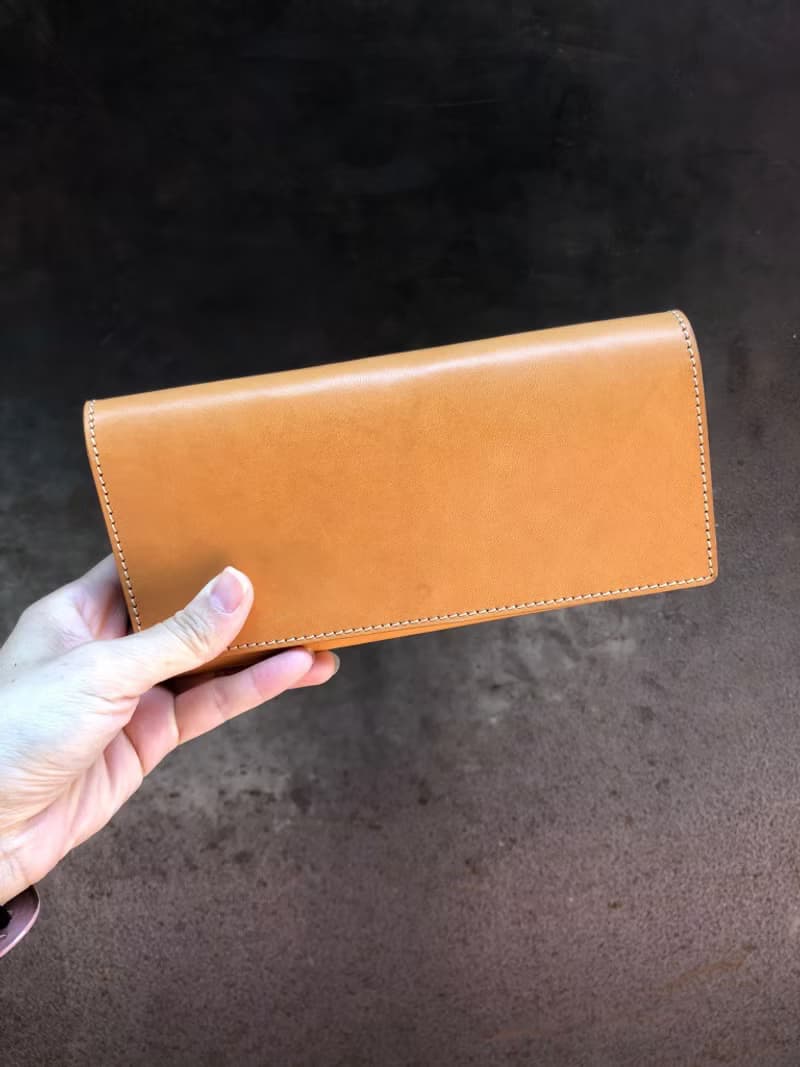 經典對折長夾/皮夾  Color:黃棕色 植鞣牛革製