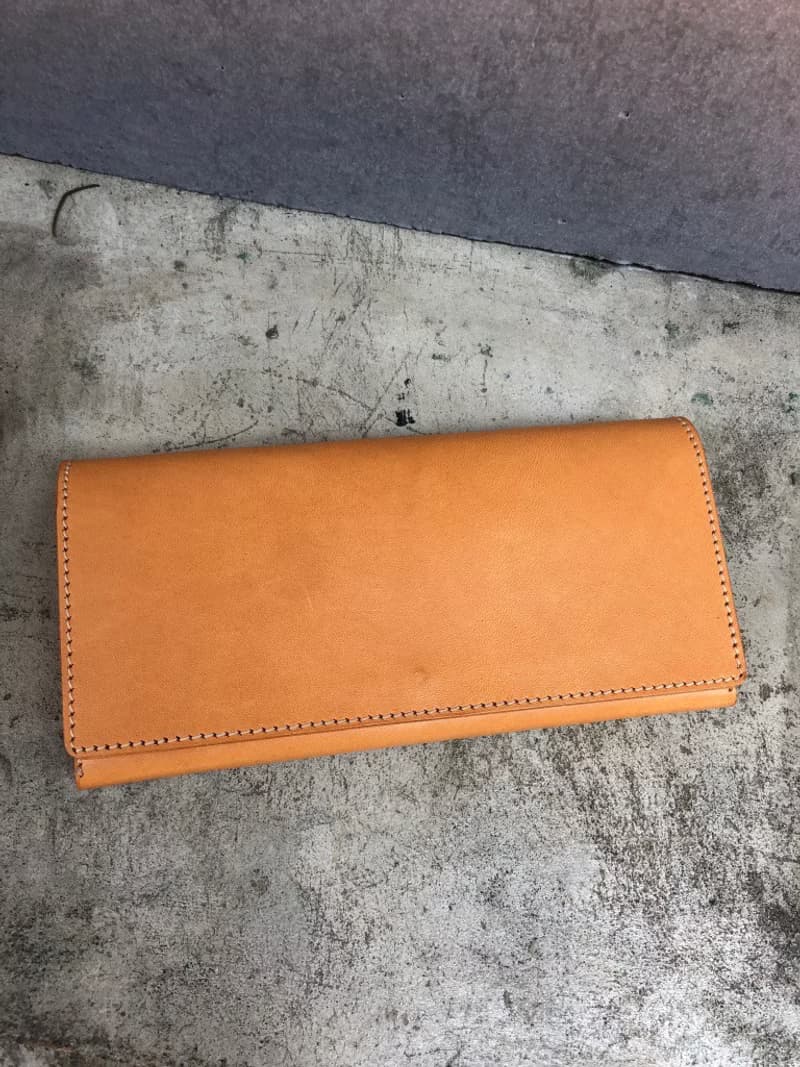 經典對折長夾/皮夾  Color:黃棕色 植鞣牛革製