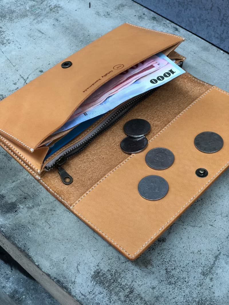 經典對折長夾/皮夾  Color:黃棕色 植鞣牛革製