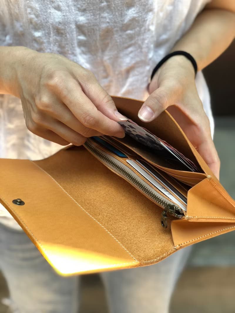 經典對折長夾/皮夾  Color:黃棕色 植鞣牛革製